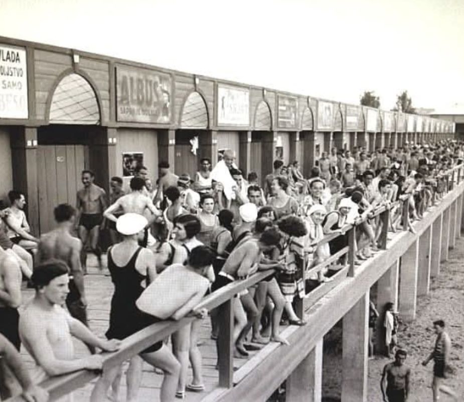 Gradsko kupalište na Savi oko 1930. godine C